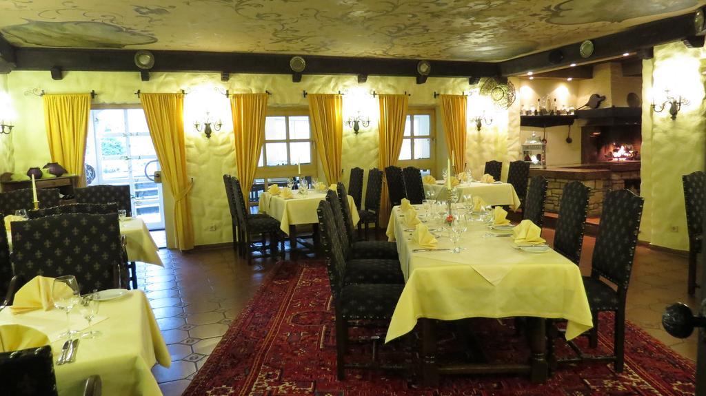 Park Hotel Am Schloss Ettringen  Eksteriør billede