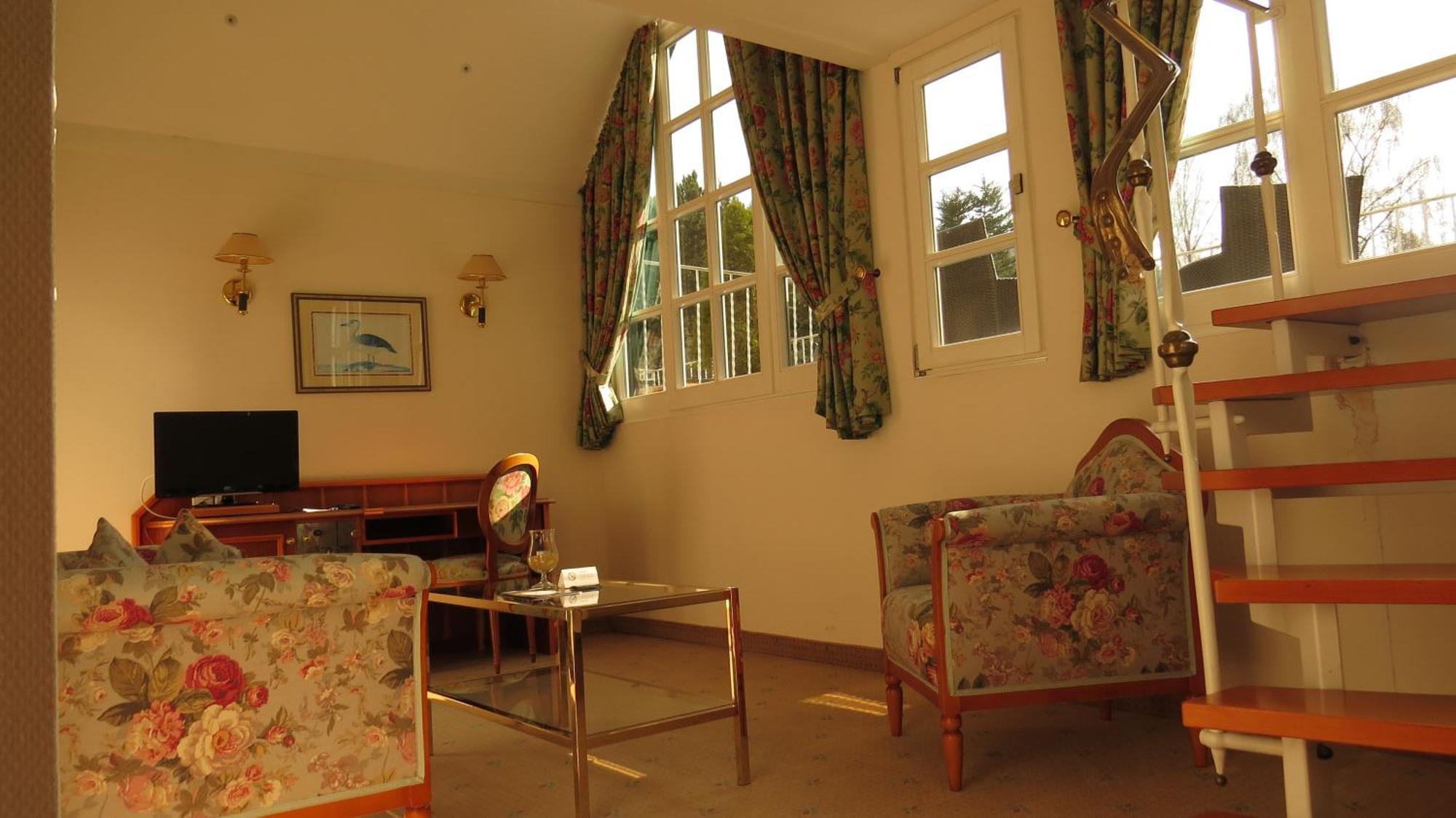 Park Hotel Am Schloss Ettringen  Eksteriør billede