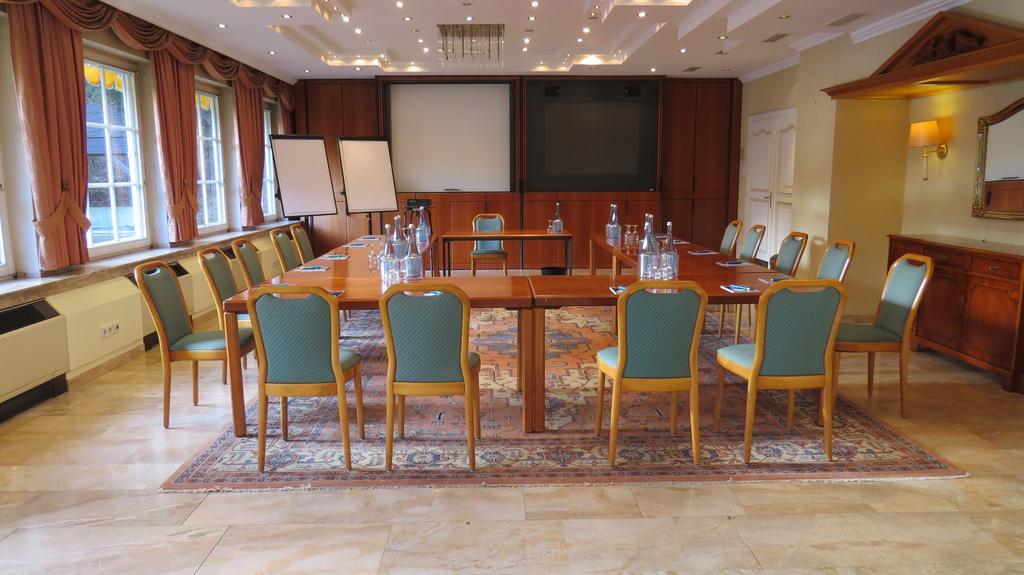 Park Hotel Am Schloss Ettringen  Eksteriør billede