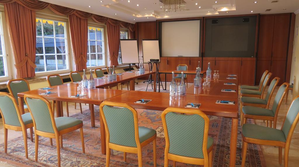Park Hotel Am Schloss Ettringen  Eksteriør billede